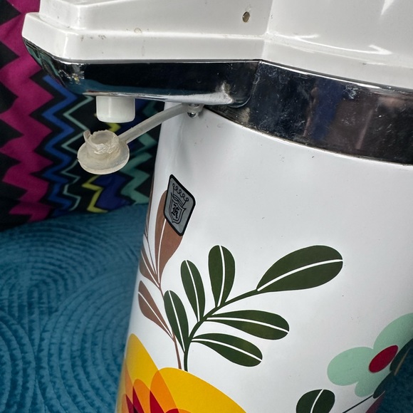 Vintage Floral Pump Pot King Brand - Picture 11 of 17